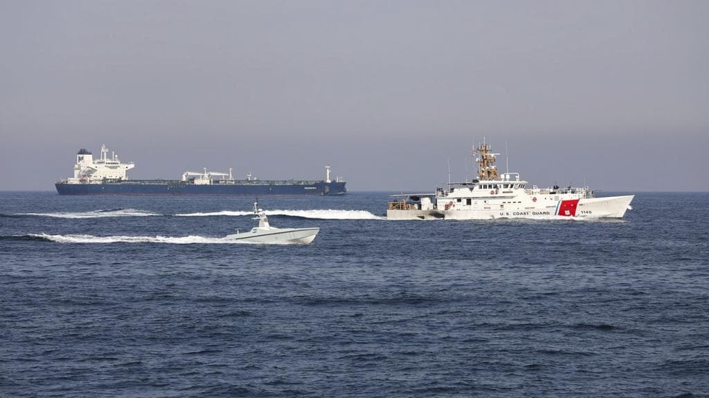 Analisis Geopolitik: Implikasi Ekonomi dan Hukum dari Kebijakan Tol Iran di Selat Hormuz