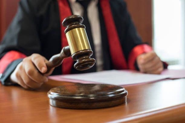 Hukum: Bukan Sekadar Aturan, Tapi Jantung Detak Kehidupan Bersama